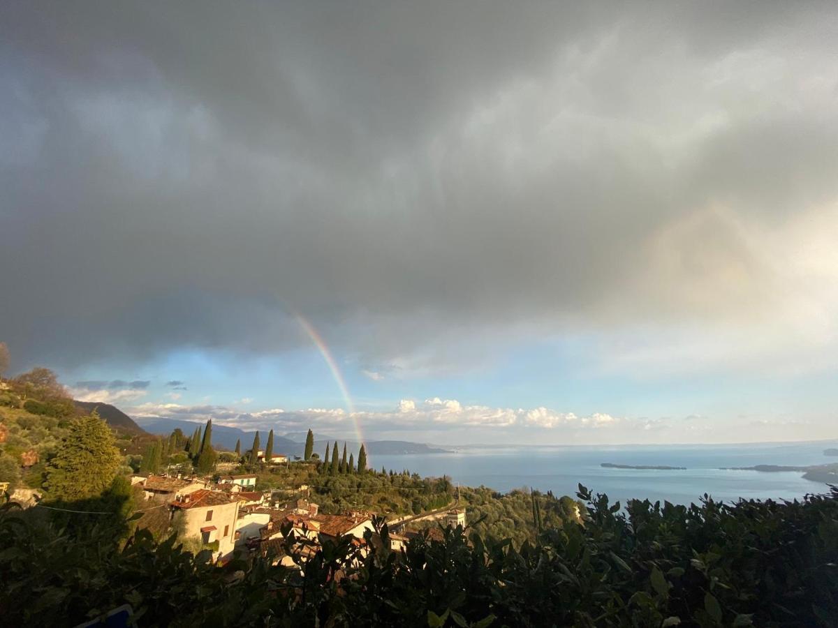 La Casa Di Andrea Appartement Gardone Riviera Buitenkant foto