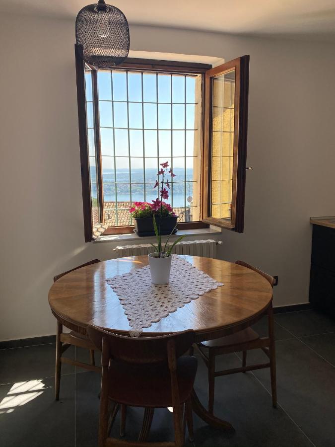 La Casa Di Andrea Appartement Gardone Riviera Buitenkant foto