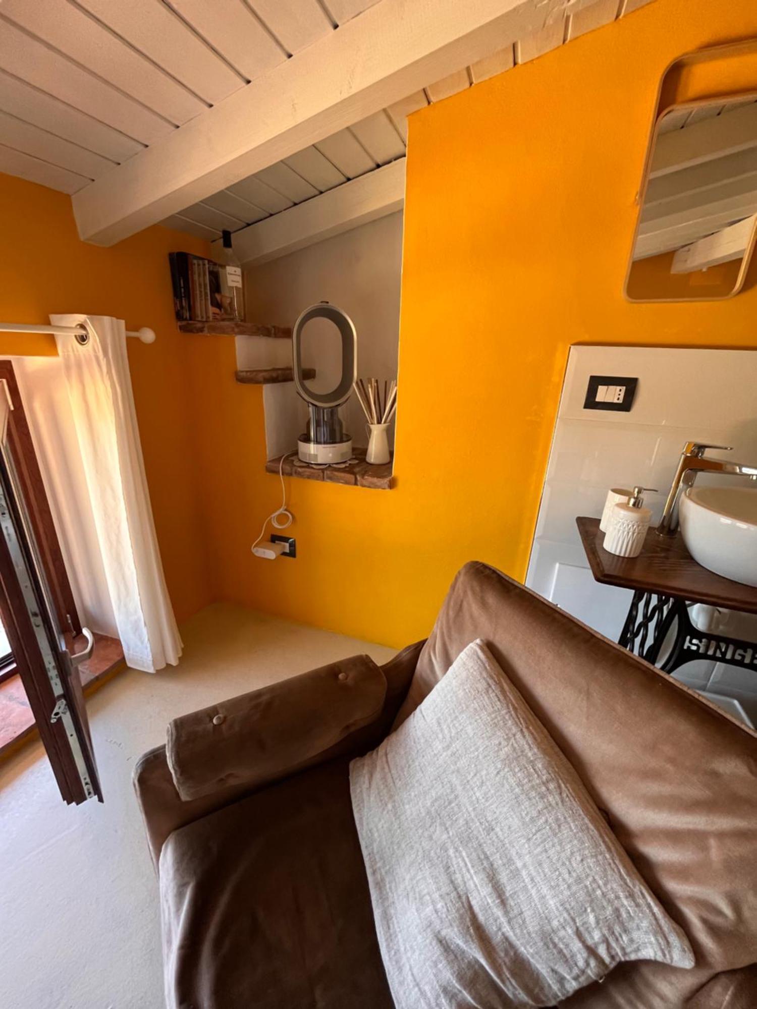 La Casa Di Andrea Appartement Gardone Riviera Buitenkant foto
