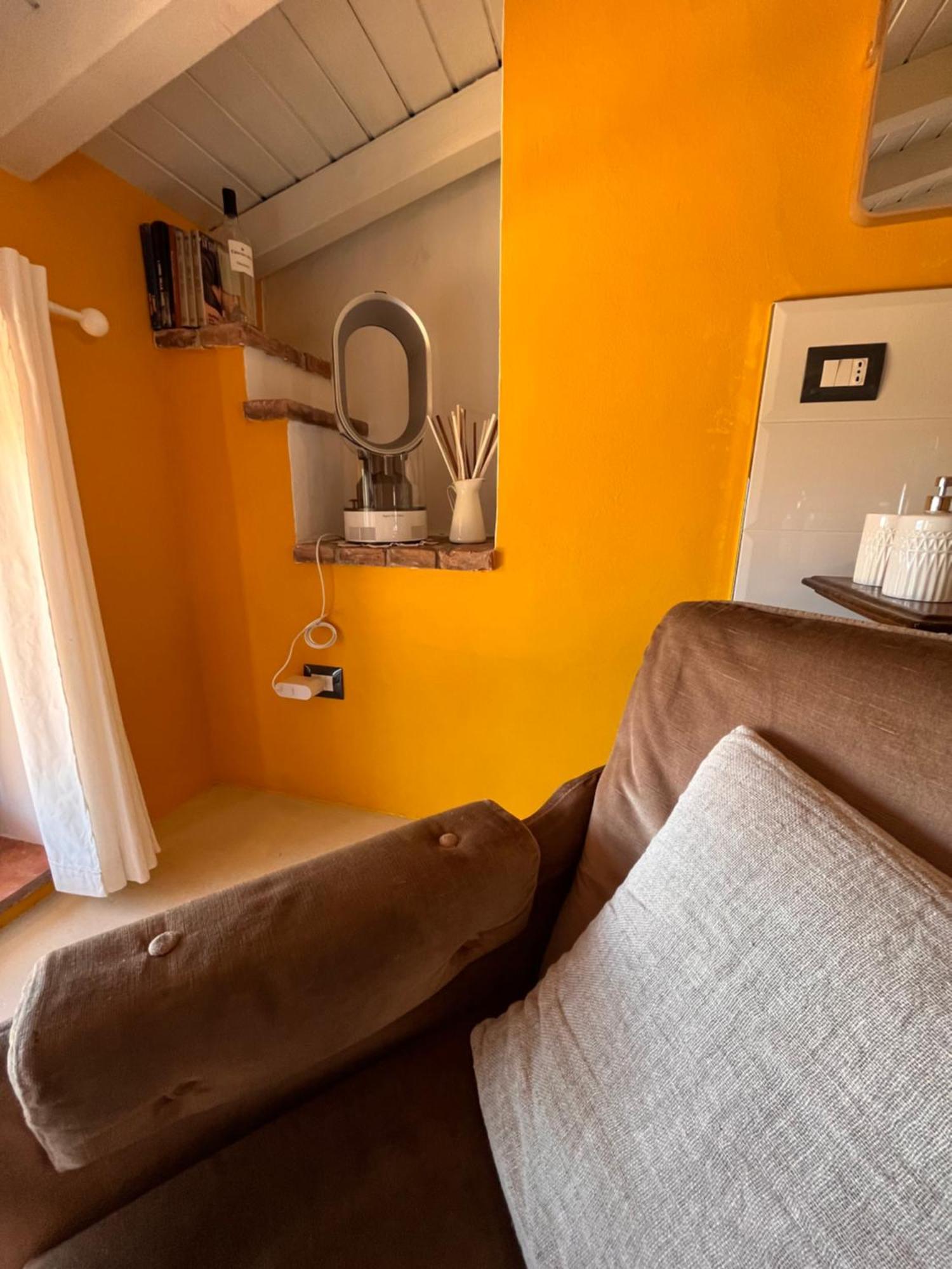 La Casa Di Andrea Appartement Gardone Riviera Buitenkant foto